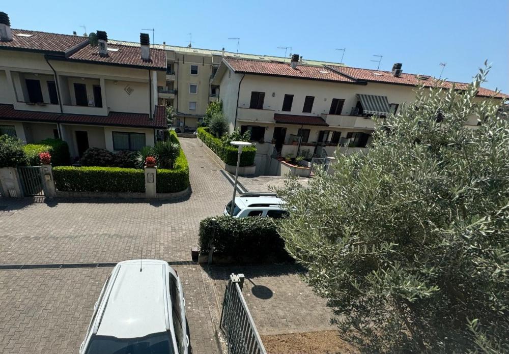 Bellissima Stanza Con Parcheggio Gratuito Apartment Cinquale Exterior photo